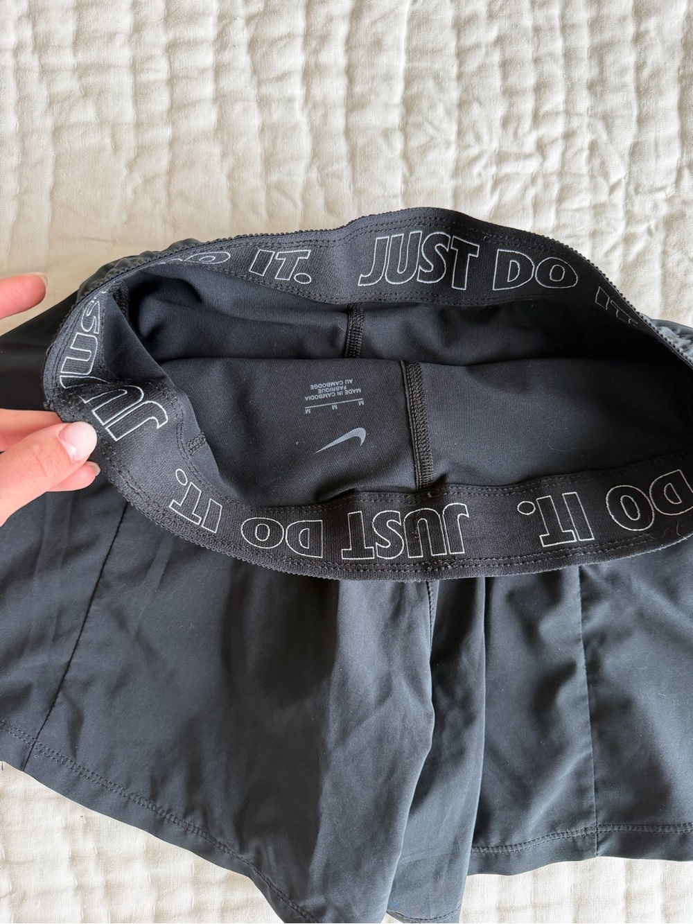 Nike Black Athletic Running Shorts built in Compression - Picture 2 of 6